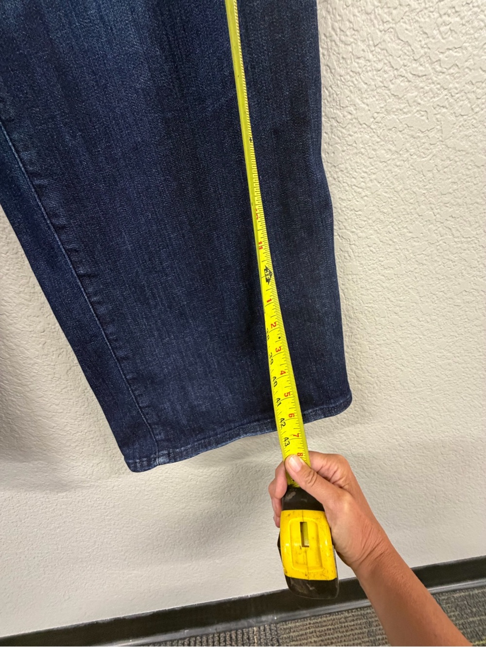 Frame Denim Indigo Wide-Leg Jeans - Picture 9 of 12